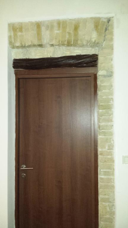 Beni Benius Hotel Каляри Стая снимка